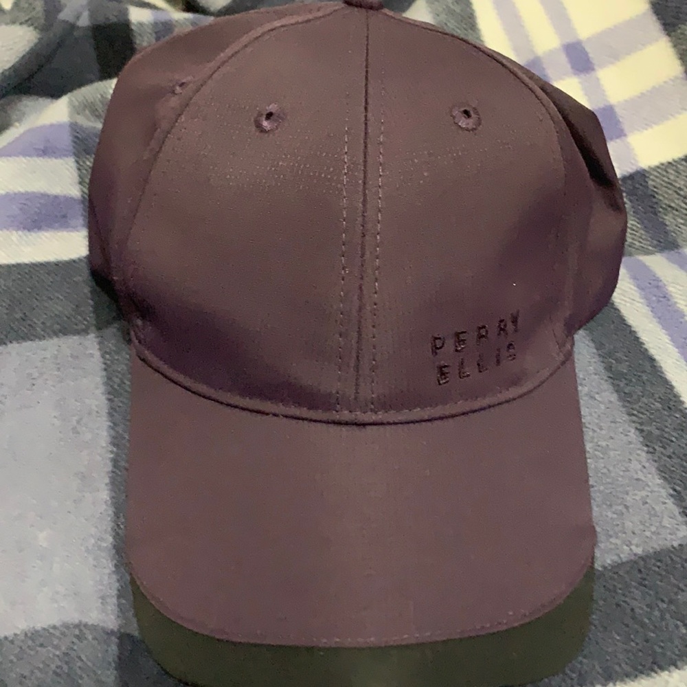 Perry Ellis hat